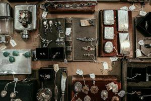5 Advantages of Buying Jewelry from a Pawn Shop: Unmatched Value, Diverse Selection & More