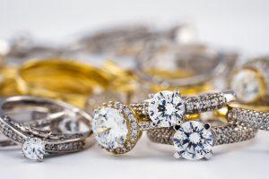 St. Louis's Best Pawn Shops for Jewelry Transactions